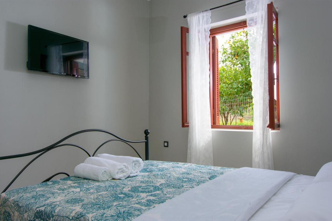 Pavlakis Lemon-Tree House Villa Elounda Eksteriør billede